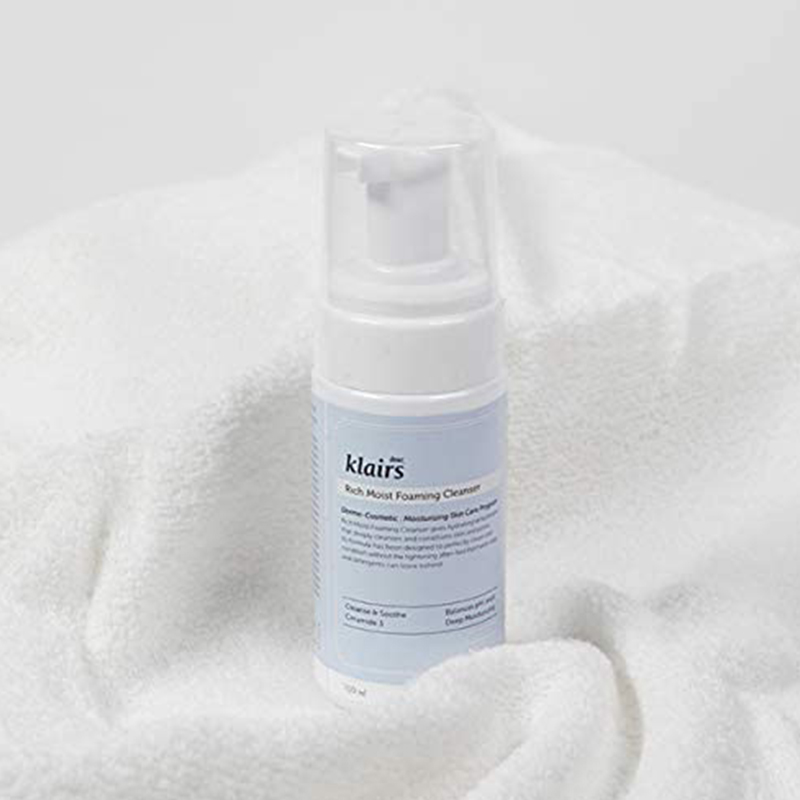 KLAIRS Rich Moist Soothing Cleanser-3